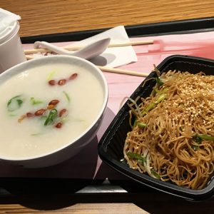 茶餐廳（チャーチャーンテーン）